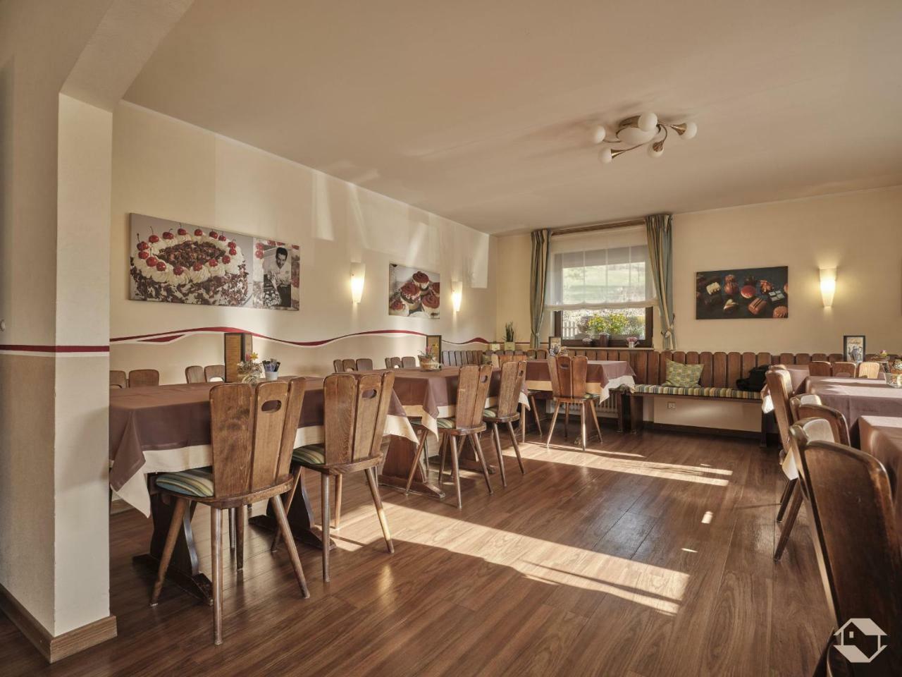 Cafe-Pension Endehof Oberprechtal Exterior photo